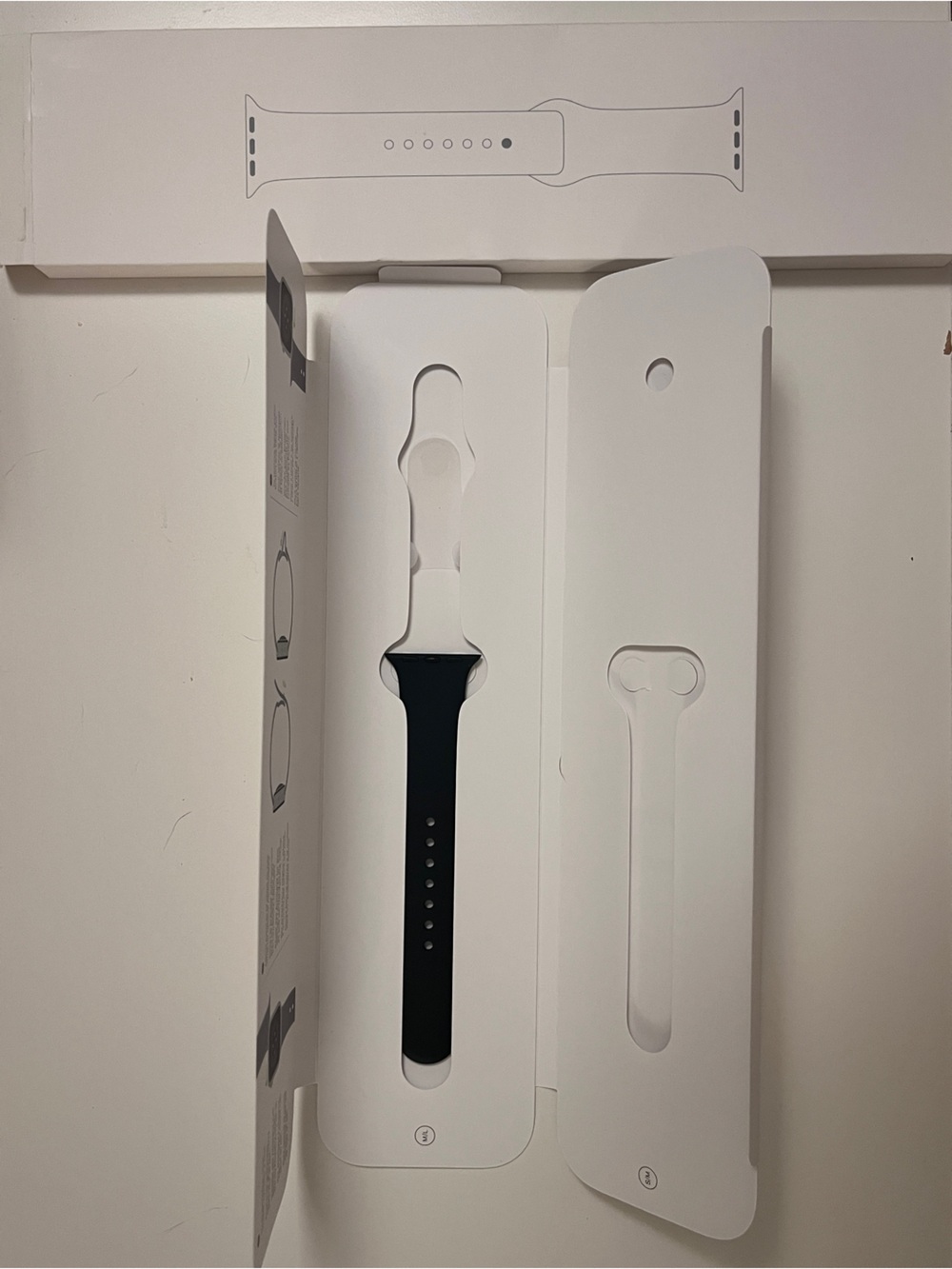 Apple Watch Sport Band Midnight 41mm M/L Half Side